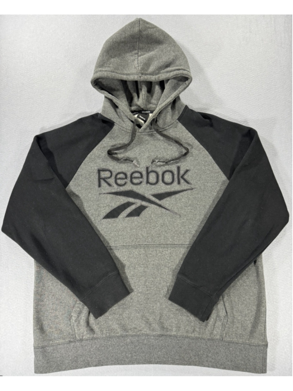 Men's Reebok Gray and Black 2016 Hoodie Size XL